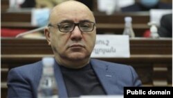 Գուրգեն Արսենյան, արխիվ