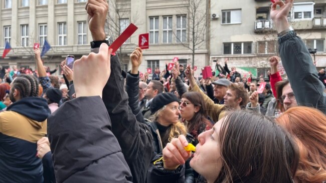 'Ne krađi': Hiljade demonstranata traže poništenje izbora u Srbiji