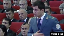 Раиси ҷумҳур соли гузашта аз Шаҳбоз Раҷабов, як масъули Хадамоти гумрук сахт интиқод кард.