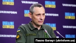 Юрій Ігнат підкреслив, що в будь-якому випадку трагедія в Польщі є наслідком російської агресії
