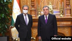 Встрреча президента Таджикистана Эмомали Рахмона с главой МИД Пакистана Шах Махмудом Курайши, Душанбе, 25 августа 2021 года