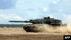Leopard տեսակի գերմանական արտադրության հրասայլ, արխիվ
