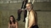 Iz predstave Kralj Lir Ulysses Theatra 2005. godine, Slavko Juraga (Edgar/Tom) i Rade Šerbedžija (Lir)