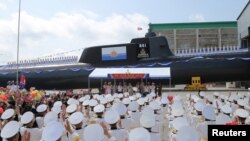  "Баатыр Ким Кунг Ок" суу астында жүрүүчү кемеси. 