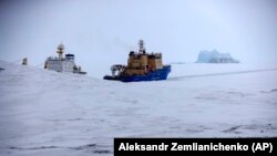 Арктикадагы Орусиянын кемелери