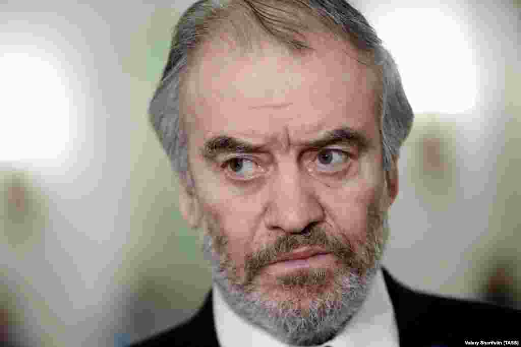 Валерий Гергиев - руководитель Мариинского театра&nbsp; Санкт-Петербурга&nbsp; исполнял работы Толиба Шахиди&nbsp;