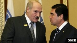 Президенты Туркменистана и Беларуси Гурбангулы Бердымухамедов и Александр Лукашенко