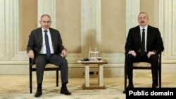 Никол Пашинян и Ильхам Алиев на встрече в Абу-Даби, 10 июля 2025 года